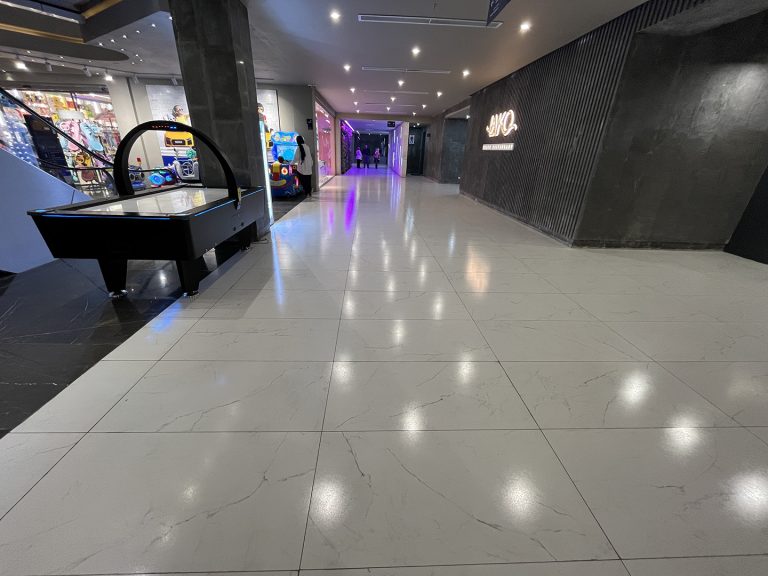 laico shopping center